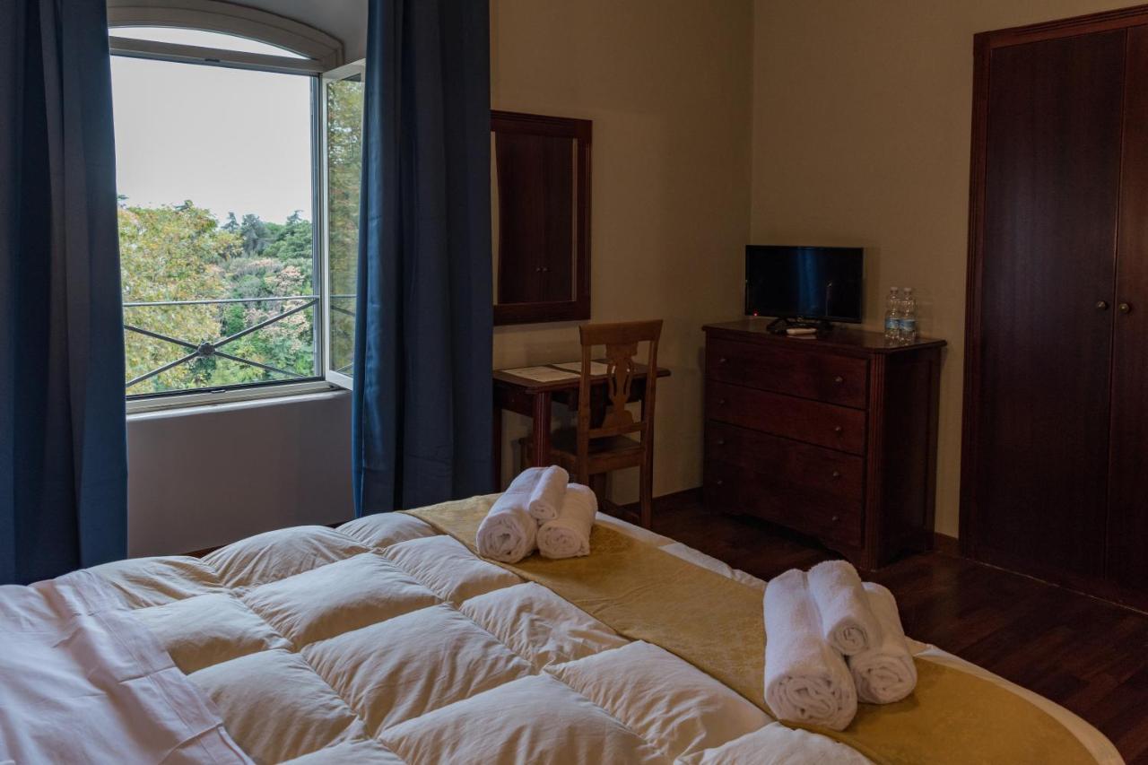 Bed and Breakfast Antica Terrazza Фраскаті Екстер'єр фото